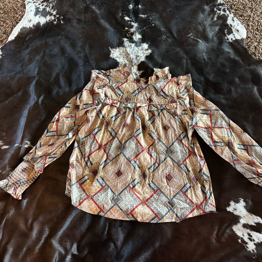 Geometric Patterned Long Sleeve Blouse